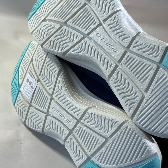 Skechers Arch Comfort Women's Navy Pink Blue Running Shoes Sneakers Size 6 NWT - Picture 10 of 11